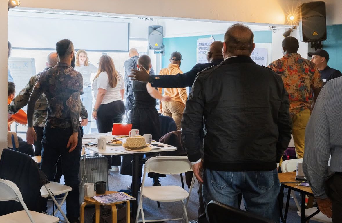 Last week IWGB members came together for a 2 day Political Economy course, bringing together foster carers, drivers, couriers, security guards &amp; more to learn about the history of the labour movement, discuss how we can build power in our workplaces, &amp; practice organising skills.