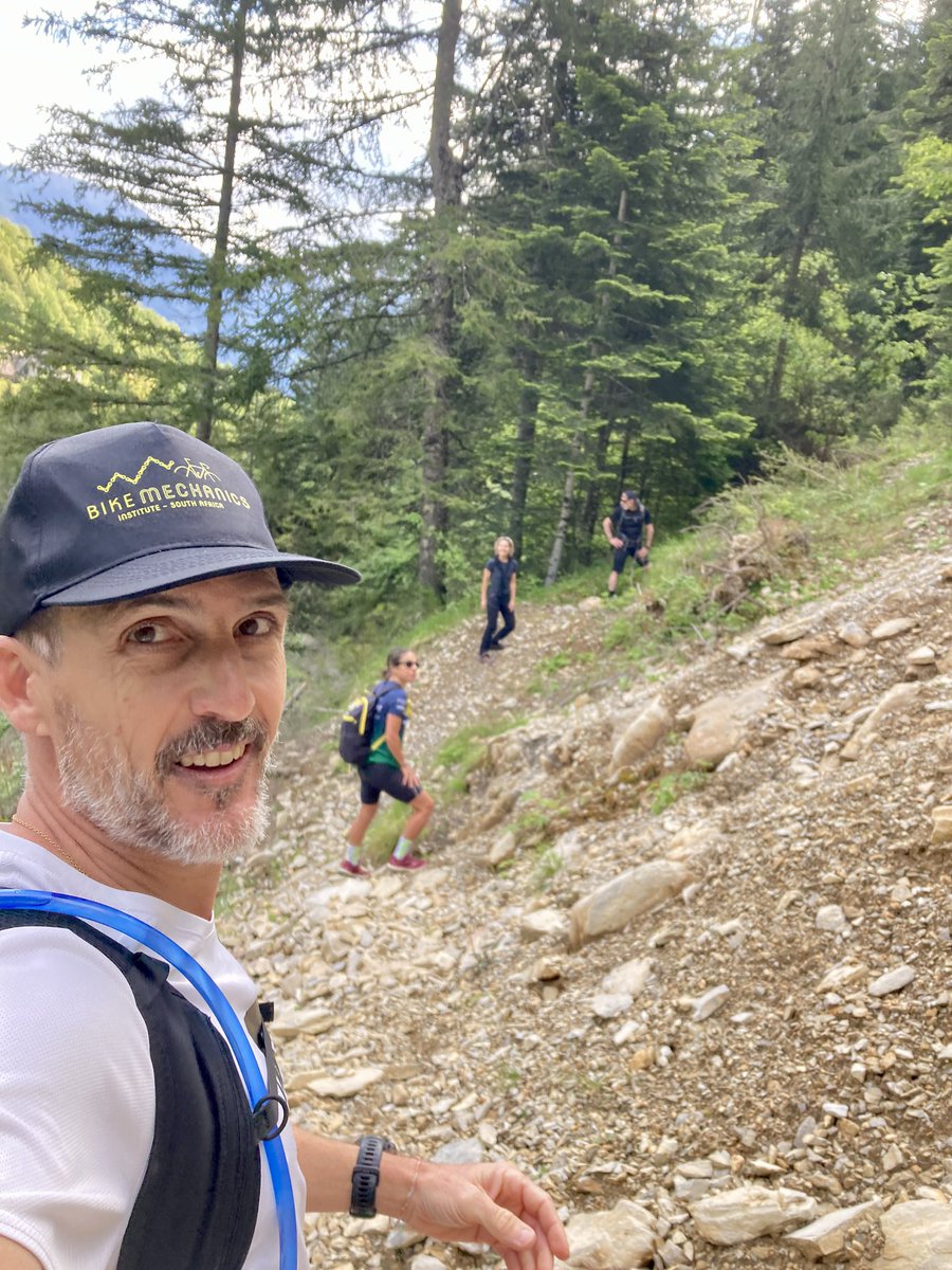 Dr. Jean-Baptiste Wiroth (@jbwiroth) on Twitter photo Challenge 30 jours de sport J25
Rando run dans le parc national du Mercantour (06) au départ de Venanson : 4h16 / 17km / 1143m d+
Les muscles sont durs aujourd’hui !
#investirsursoi <a href="/Tino_Bourse/">TINO | Bourse, Banque et Investissement | 〽️🔟</a> Challenge 30 jours de sport J25
Rando run dans le parc national du Mercantour (06) au départ de Venanson : 4h16 / 17km / 1143m d+
Les muscles sont durs aujourd’hui !
#investirsursoi <a href="/Tino_Bourse/">TINO | Bourse, Banque et Investissement | 〽️🔟</a>