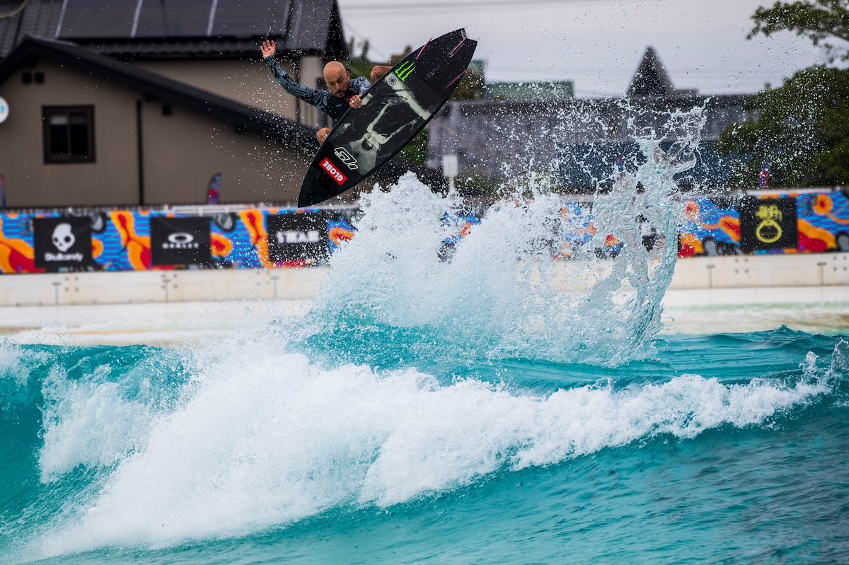 MonsterEnergyJP's tweet photo. 今年も静波サーフスタジアムで開催されたSTAB HIGH JAPAN🏄️☀
ハイライト映像をチェック😎🔥
DAY 1👉️https://t.co/OEgf25fK2L
FINAL👉️https://t.co/PzmLhD1BqD
#MonsterEnergy #Surfing #StabHigh https://t.co/5kdsqze7ES
