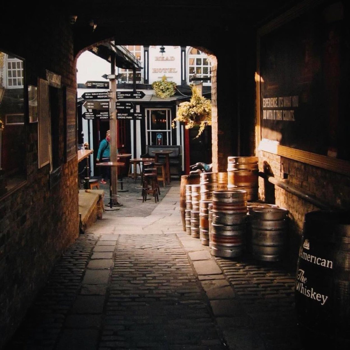 Start of a fresh new week in Dublin City ☘️

#ireland #dublin #dublincity #dublinpubs #thebrazenhead #thebrazenheaddublin