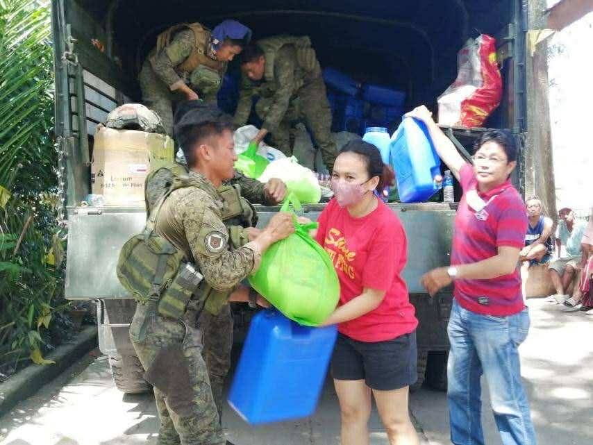 coachjarret's tweet image. Wala ng arte-arte pagdating sa pagbigay ng tulong. Yan ang Bagong Pilipinas. 1st to the scene ang PCSO sa Maguindano del Sur para tumulong sa mga biktima netong nakaraang pagsalanta ng baha sa Mindanao. 

Bagong Pilipino para sa Bagong Pilipinas!

#Philippines #marcosadmin…