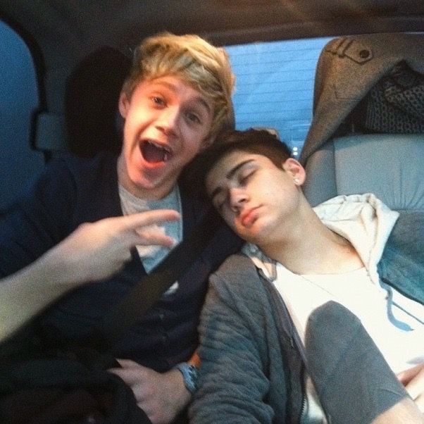 ؘremembering 1D tweet media