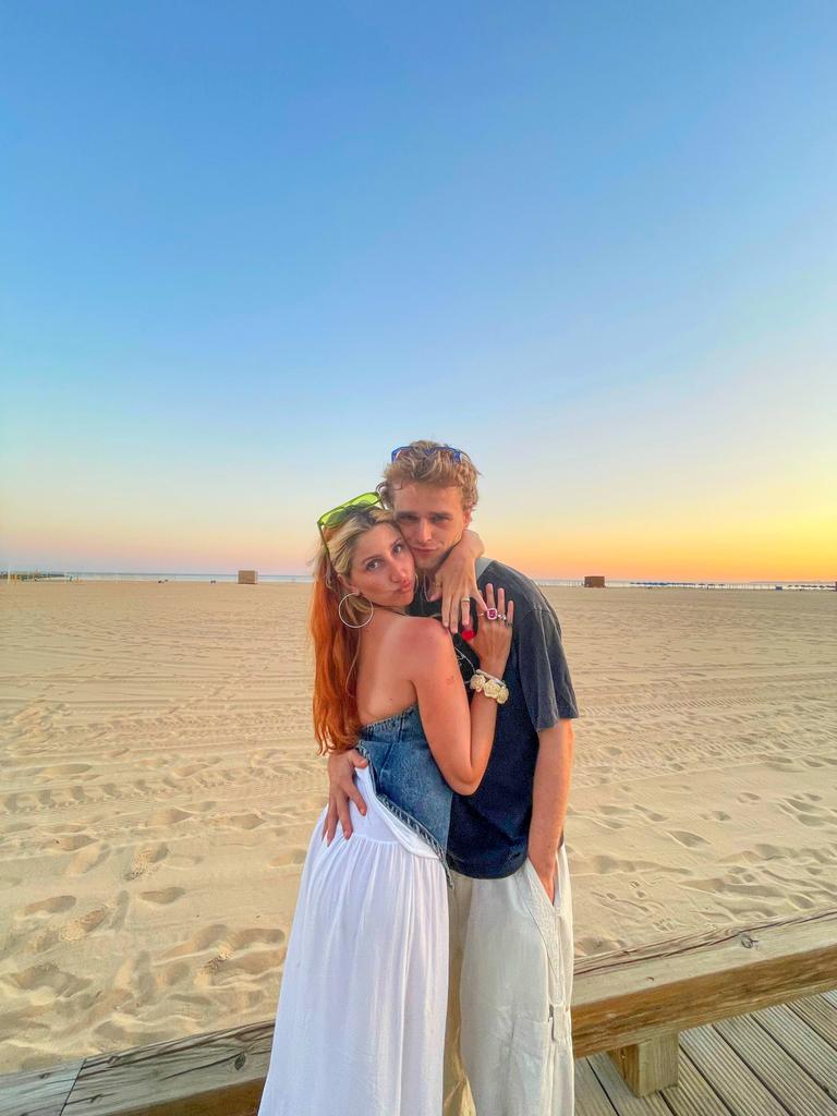 We are engaged !! Ready for a lot of French LOVE songs ❤️