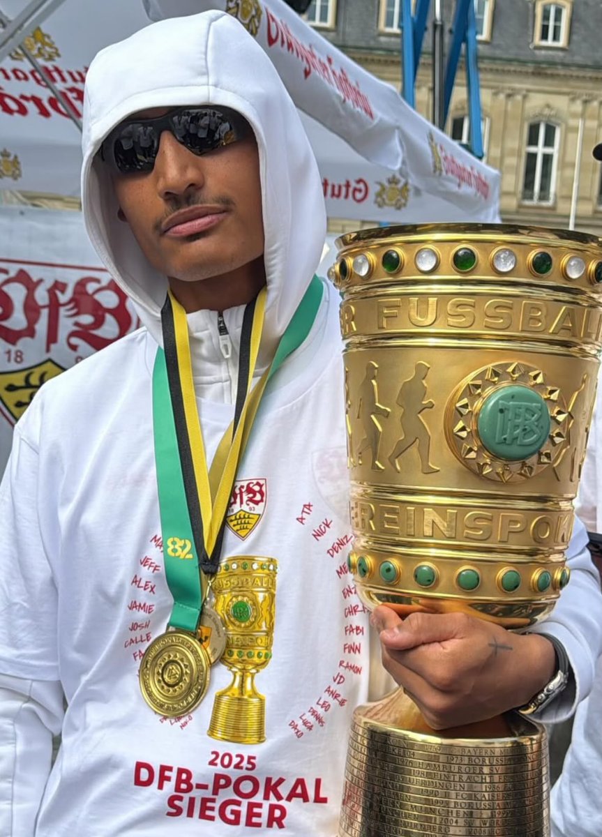 🗞️ Enzo #Millot veut quitter Stuttgart, le #BVB est positionné sur le dossier et s’intéresse au Français. 

Le VfB demande au maximum 20M€. 

(<a href="/BILD_Sport/">BILD Sport</a> via <a href="/AroooBVB/">Aro10</a>)