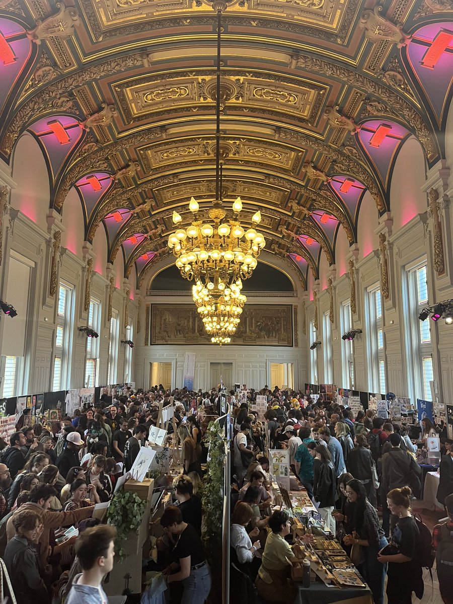 KiraniPiebox's tweet image. This past weekend, I played DARKWORLD and SOL CESTO at @pariscitypop. It was great chatting with the artists and dev of @PixelFortress_! Video game art shining at an art exhibition.