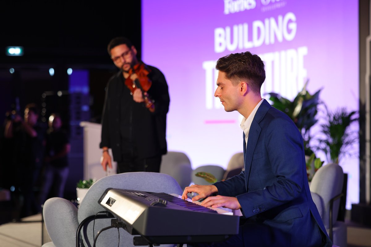 Forbes_MENA_'s tweet photo. The Forbes Middle East Building the Future Summit is officially underway! We kicked off in style with electrifying entertainment by Berklee Abu Dhabi, setting the tone for days of innovation, collaboration, and inspiration. Let the future begin!

📷: @Forbes_MENA_ 

#ForbesMiddleEastBuildingTheFutureSummit #ForbesMiddleEastEvents #AbuDhabi #ForbesME #FutureofRealEstate #UrbanInnovation