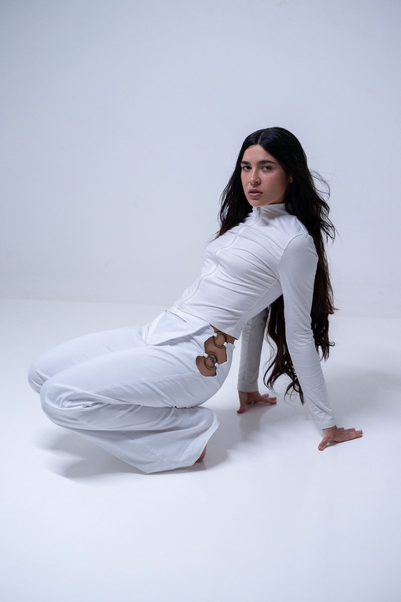 VERA GRV hace oficial la salida de su primer álbum SE ME PASÓ LLAMARTE, MAMÁ
<a href="/veragrv__/">Vera</a> 

💿🗣️ fleek.25gramos.com/vera-grv-se-me…