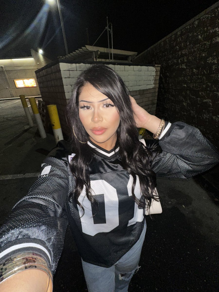ashleeyym2's tweet photo. 🖤 https://t.co/46PAmhNrPL