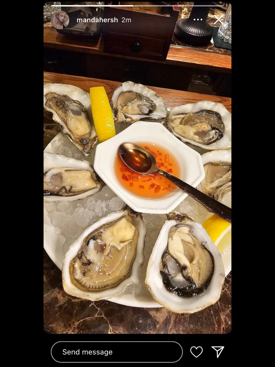 Doveitte's tweet image. ⠀

mandahersh on instagram.
[Amanda just posted a story]
2m ago.

⠀