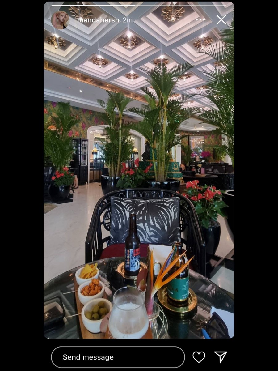 Doveitte's tweet image. ⠀

mandahersh on instagram.
[Amanda just posted a story]
2m ago.

⠀