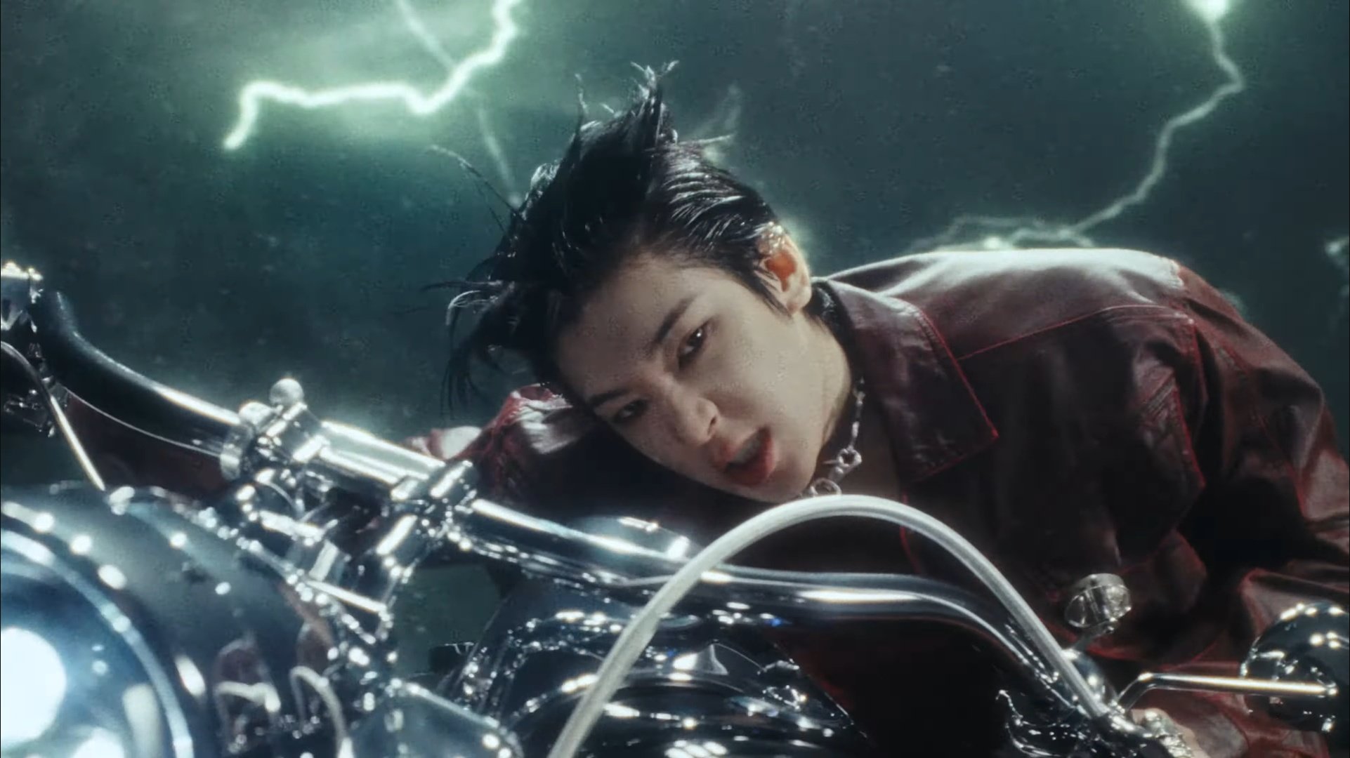 SEVENTEEN THUNDER ラキドロ ミンハオ weverse SEVENTEEN、華やかなビジュアル＆パフォーマンスの「THUNDER」MV