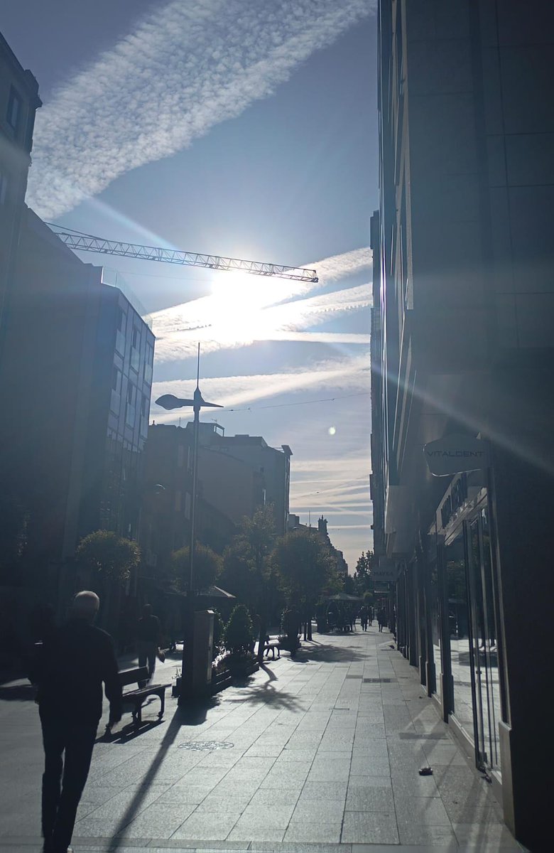 maltratadamente's tweet photo. Tremendo lo que hemos visto esta maรฑana en Vigo #chemtrails โ ๏ธโ ๏ธโ ๏ธ
#StopGeoEngineeringNow https://t.co/iCbfWb6etG