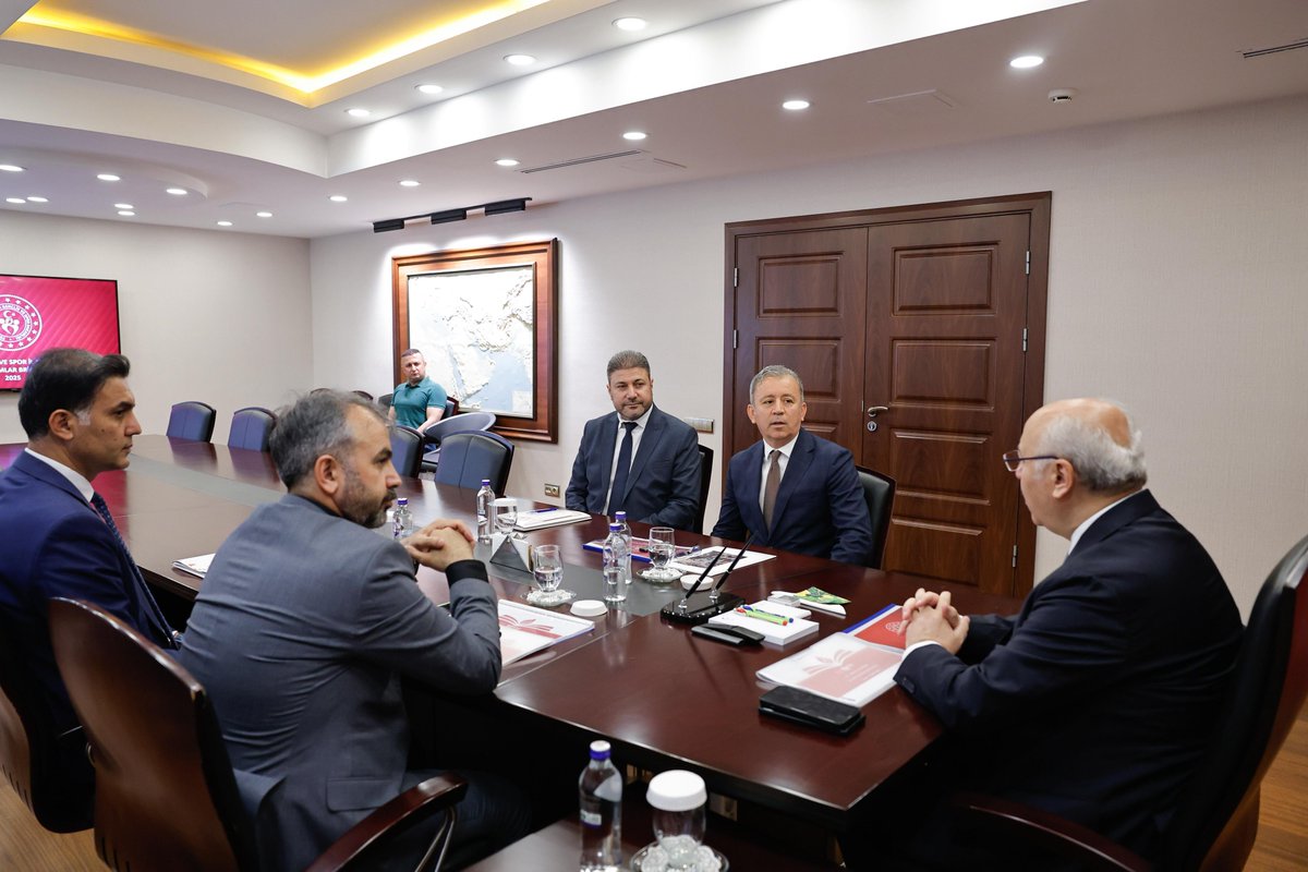 T.C. Adana Valiliği (@tcadanavaliligi) on Twitter photo Valimiz Sayın <a href="/yskosger/">Yavuz Selim KÖŞGER</a> başkanlığında gerçekleştirilen toplantıda, İl Milli Eğitim Müdürlüğümüz ile Gençlik ve Spor İl Müdürlüğümüz bünyesinde devam eden yatırımların son durumları ve yapılması planlanan projeler tüm detaylarıyla ele alındı. Valimiz Sayın <a href="/yskosger/">Yavuz Selim KÖŞGER</a> başkanlığında gerçekleştirilen toplantıda, İl Milli Eğitim Müdürlüğümüz ile Gençlik ve Spor İl Müdürlüğümüz bünyesinde devam eden yatırımların son durumları ve yapılması planlanan projeler tüm detaylarıyla ele alındı.