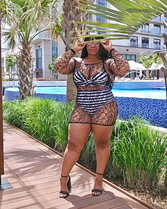 Watch MzShibaBaby's leaked NSFW photo on TwXstars