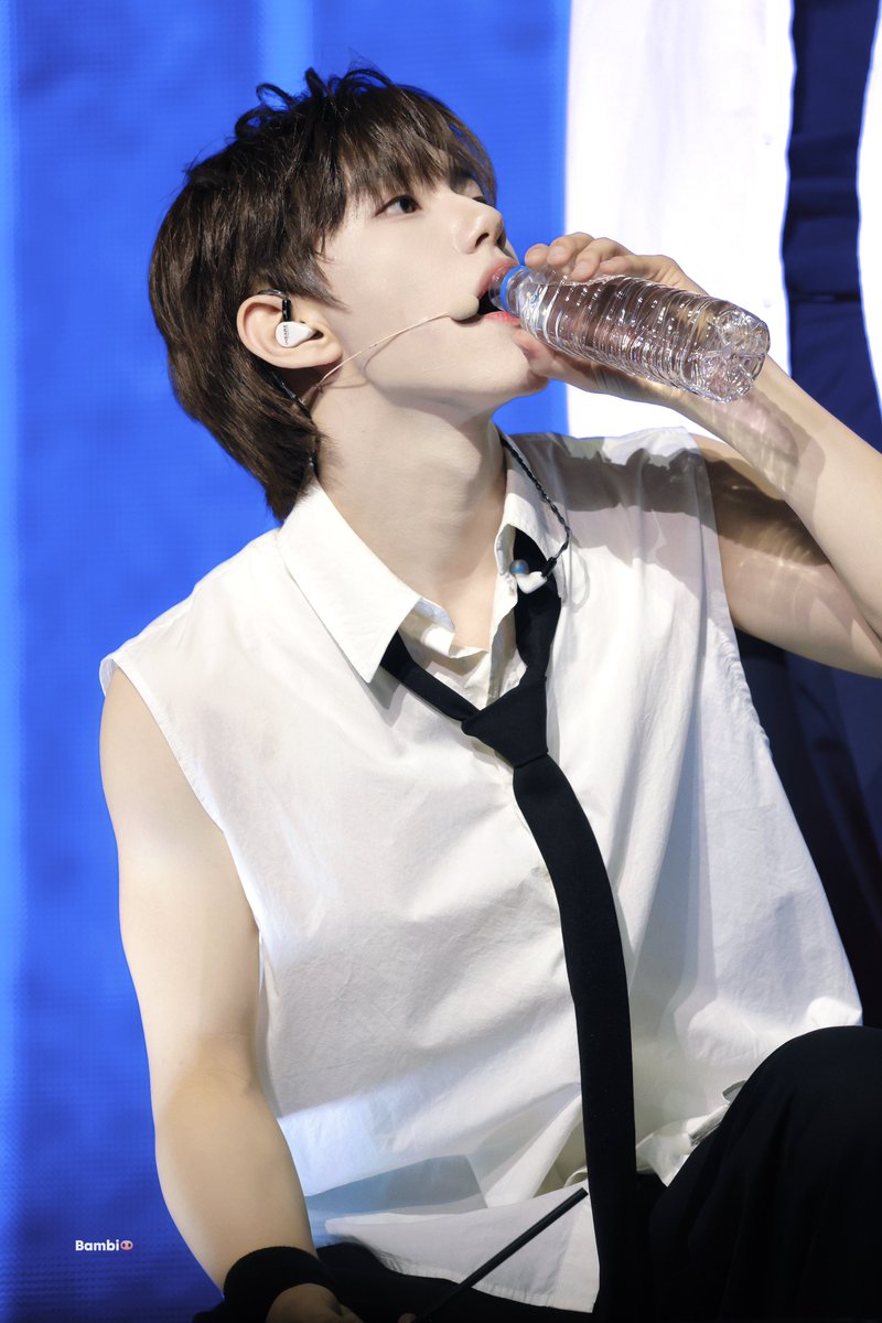 𝟮𝟱𝟬𝟱𝟮𝟱 𝗛𝗤

ㅁㅊㄷ

#서경배 #SEOKYOUNGBAE
#CLOSEYOUREYES #클로즈유어아이즈
#클유아 #CYE