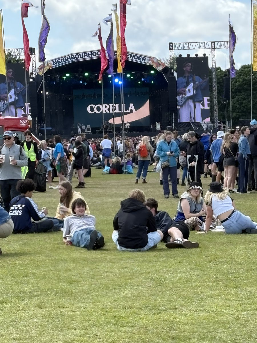 fiona_twist's tweet photo. Day 2 @nbhdweekender thought I’d avoided the downpour in the tent with @Starsailorband it was erratic but persistent in between the ☀️. Great day, lots of ground covered
#theclause #corella #nieveella #tomasmith #marywallopers #lathums #wunderhorse #luvcat #inhaler #stereophonics https://t.co/O48nRmzmRj