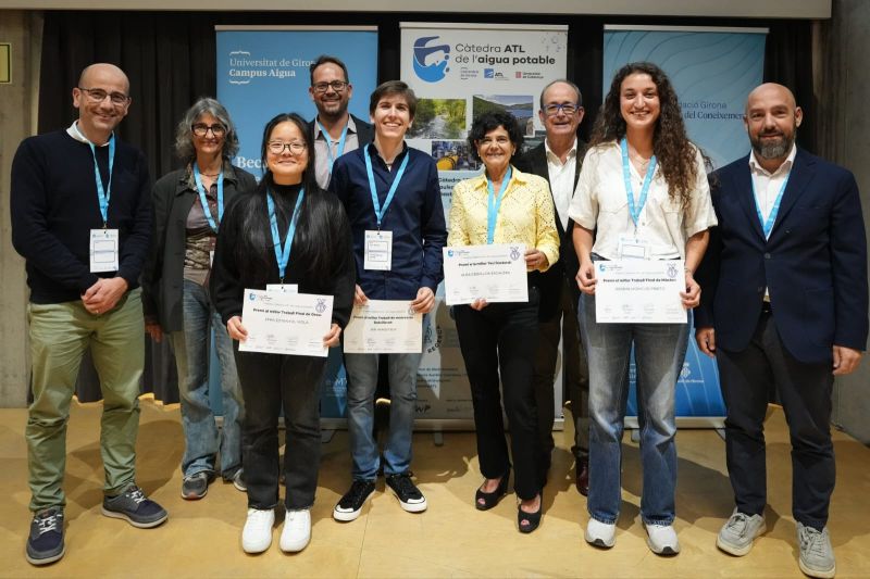 LEQUIA-UdG (@lequia_udg) on Twitter photo El passat divendres, en el marc de la jornada "Nous reptes en aigua al territori" organitzada conjuntament pel <a href="/campusaigua/">Campus Aigua UdG</a> i la <a href="/catedraATL/">Càtedra ATL de l'aigua potable</a> varen lliurar els premis 2024 als millors treballs de recerca, que varen reconèixer a tres de les nostres investigadores El passat divendres, en el marc de la jornada "Nous reptes en aigua al territori" organitzada conjuntament pel <a href="/campusaigua/">Campus Aigua UdG</a> i la <a href="/catedraATL/">Càtedra ATL de l'aigua potable</a> varen lliurar els premis 2024 als millors treballs de recerca, que varen reconèixer a tres de les nostres investigadores