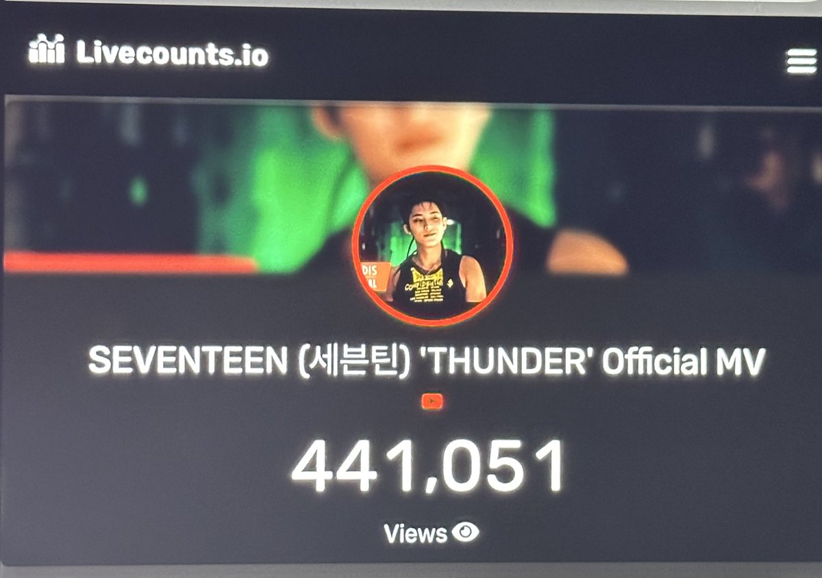 ultsebongiessss's tweet photo. 441,051 yt views in 20 minutes 😮😮😮

STREAM PROPERLY CARATS!

SEVENTEEN HAPPY BURSTDAY OUT NOW
#THUNDER처럼_빛날_세븐틴
#SVTBringsTheTHUNDER
@pledis_17 https://t.co/n7WG5o7eOu