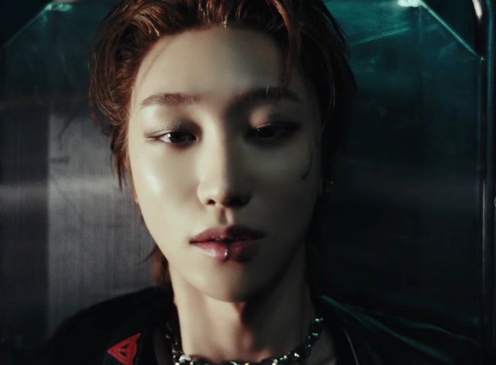 _haofolder_'s tweet photo. HOT                                  THUNDER
MINGHAO                      MINGHAO https://t.co/p7qeLKVpCq