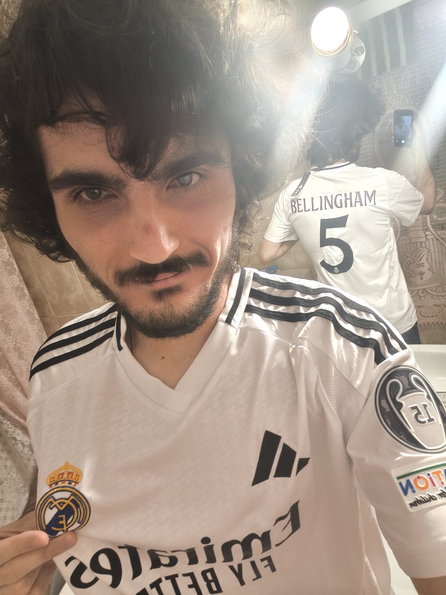 Álvaro tweet media