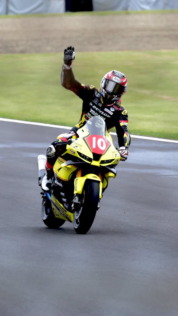 けけん0728 (@keken0728) on Twitter photo 2025MFJ全日本ロードレース第2戦
スーパーバイクレースinSUGO
長島哲太選手(<a href="/tetsuta45/">長島哲太</a>)
#全日本ロードレース選手権
#全日本ロードレース
#スーパーバイクレース
#スポーツランドSUGO
#MFJ(<a href="/MFJoffice/">日本モーターサイクルスポーツ協会-MFJ</a>)
#JRR(<a href="/MFJ_JRR/">JRR 全日本ロードレース オフィシャル</a>)
#JSB1000
#長島哲太 2025MFJ全日本ロードレース第2戦
スーパーバイクレースinSUGO
長島哲太選手(<a href="/tetsuta45/">長島哲太</a>)
#全日本ロードレース選手権
#全日本ロードレース
#スーパーバイクレース
#スポーツランドSUGO
#MFJ(<a href="/MFJoffice/">日本モーターサイクルスポーツ協会-MFJ</a>)
#JRR(<a href="/MFJ_JRR/">JRR 全日本ロードレース オフィシャル</a>)
#JSB1000
#長島哲太