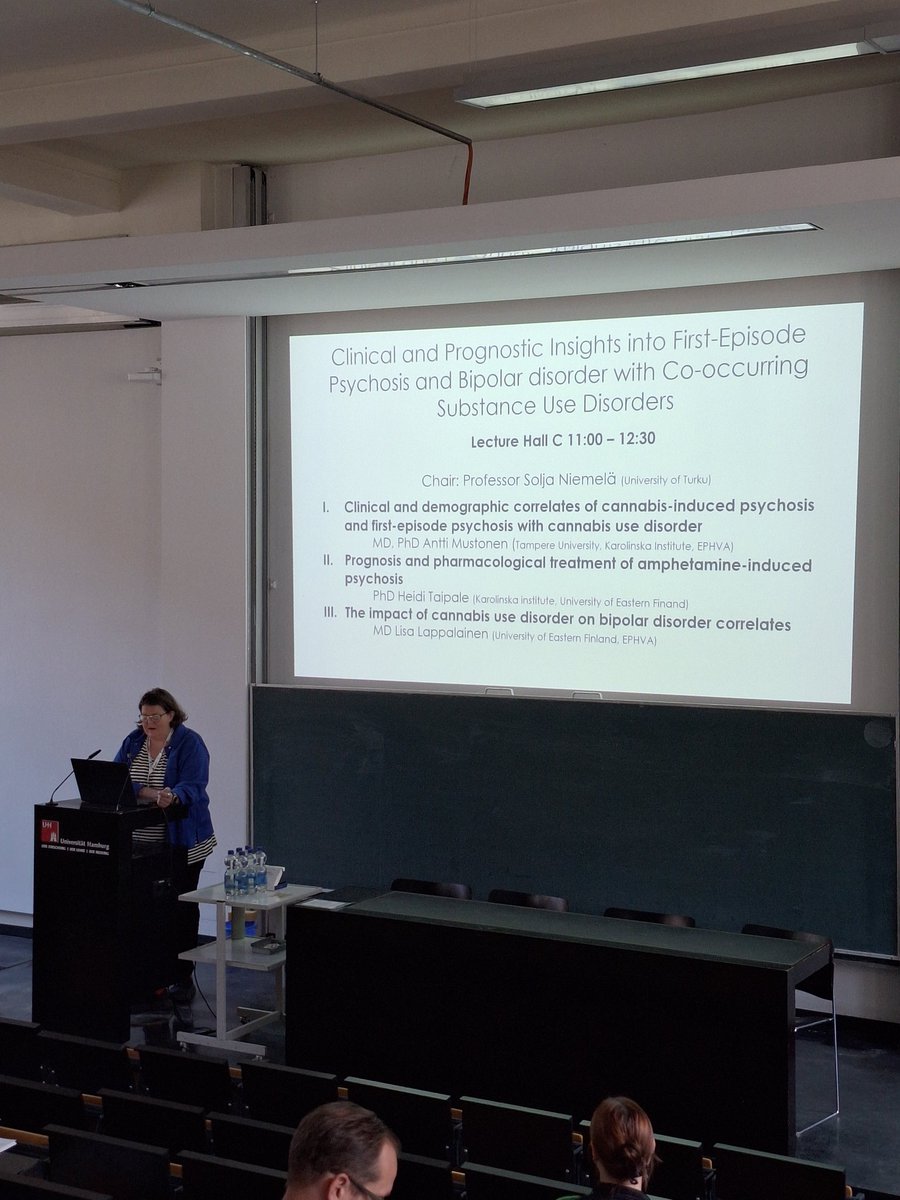#ISAM2025  ja suomalaisilla mielenkiintoinen sessio ensipsykposi/kaksisuuntainen mielialahäiriö ja samanaikainen päihdekäyttö . Mustonen, Taipale ja Lappalainen puhujina.  Prof. Niemelä pj.