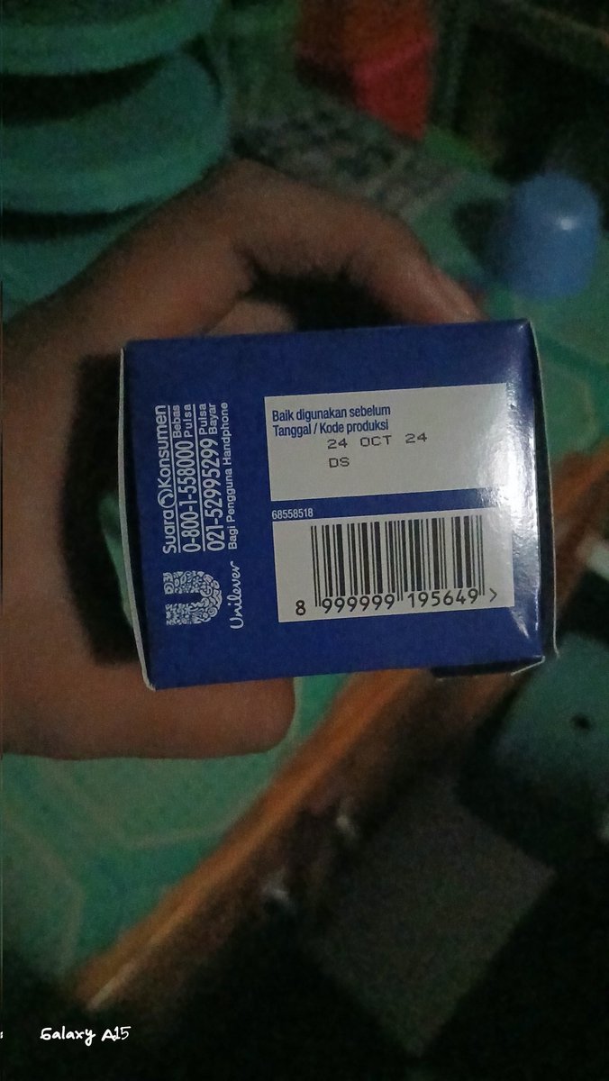 moonricee's tweet photo. @MariBicaraSW @Unilever help ini tgl produksi atau tgl kadaluarsaa https://t.co/bHlKlWeu25