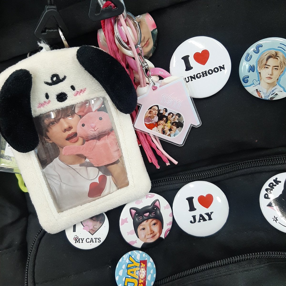 ahoonjay's tweet image. ⠀      ⠀⠀₊ ˚  🐹🍎🐾🍒🍰🐈‍⬛💭

from this     ⠀      ⠀⠀      to this ♡