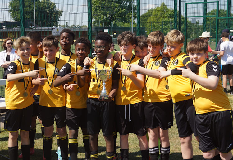 norfolkcfl (@norfolkcfl) on Twitter photo The Norfolk Christian Youth Football League has enjoyed a competitive season but is keen to attract more teams and is exploring its future. Youth league chairman, Michael Culwick, reports. <a href="/NorfolkCountyFA/">Norfolk County FA</a>
networknorwich.co.uk/Articles/71701… The Norfolk Christian Youth Football League has enjoyed a competitive season but is keen to attract more teams and is exploring its future. Youth league chairman, Michael Culwick, reports. <a href="/NorfolkCountyFA/">Norfolk County FA</a>
networknorwich.co.uk/Articles/71701…