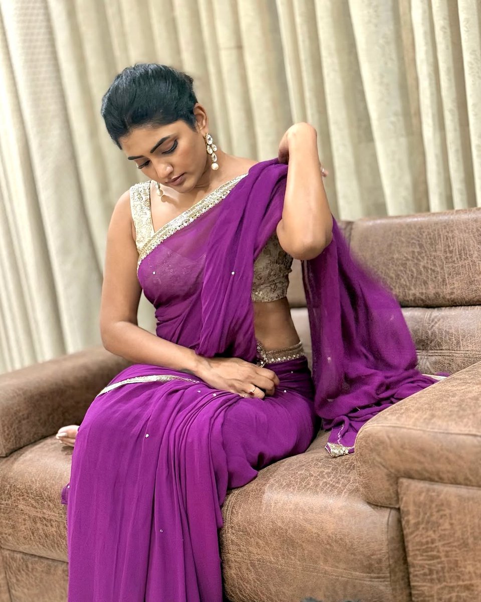 ActrezHub's tweet photo. #EeshaRebba #Eesha #Rebba https://t.co/o9r56q6jEr