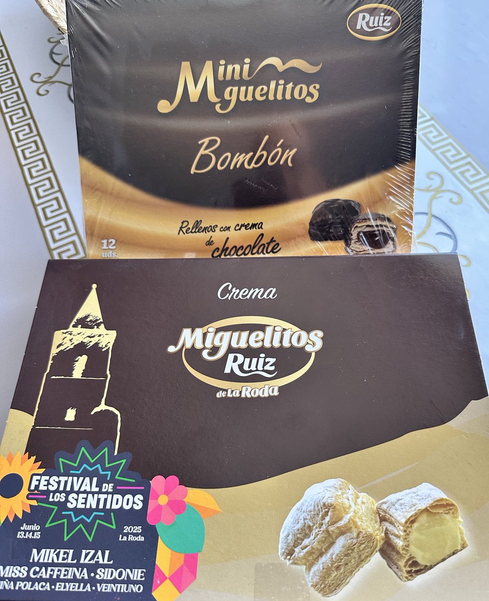 Pues yo a <a href="/FGLaRoda/">Fundación Globalcaja La Roda 🏀</a> le hubiera ascendido a Segunda FEB solo por habernos hecho deleitar nuestros paladares con estas delicias en la fase de ascenso en Zaragoza. Gracias!! 
#Basketistas