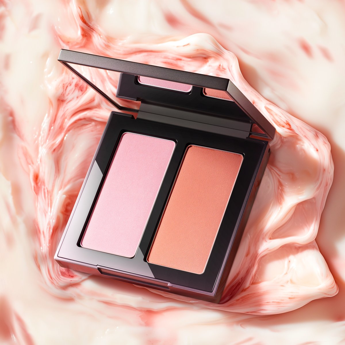 シュウウエムラ　3D チークメイト モモ パフェ 10g 3D チークメイト 6月2日 全国発売】 🍑モモ パフェ：まるで素肌から