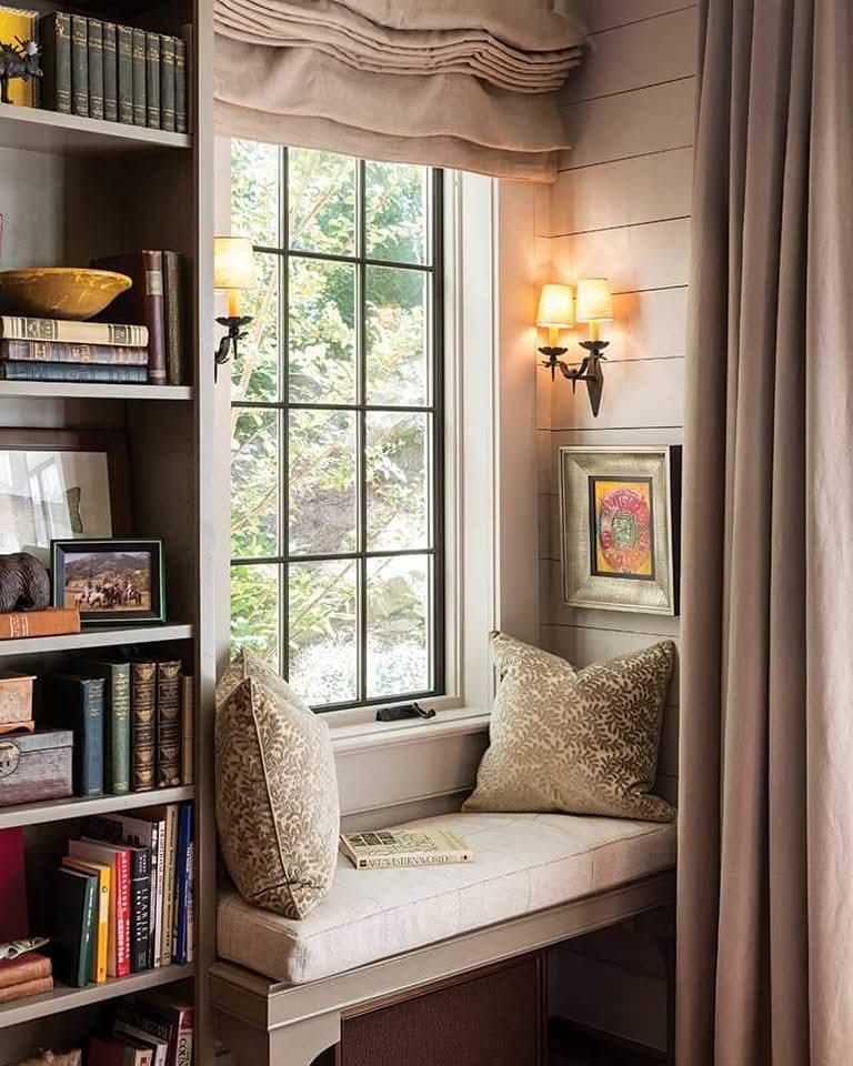 "Whether a person reads or does not read – this is immediately noticeable. There is no greater difference between people than this."
Pascal Mercier