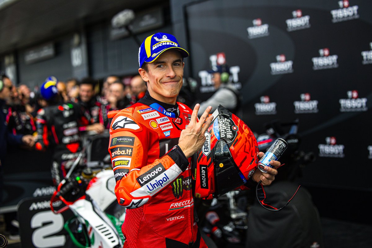 TIM Official (@tim_official) on Twitter photo Il #BritishGP si chiude con un ottimo 2° posto nella sprint race e un 3° posto in gara, ora testa all'#AragonGP per il #DucatiLenovoTeam. 🏍💨 Avanti così <a href="/ducaticorse/">Ducati Corse</a> ! 💪
#LaForzaDelleConnessioni #ForzaDucati <a href="/marcmarquez93/">Marc Márquez</a> <a href="/PeccoBagnaia/">Pecco Bagnaia</a> Il #BritishGP si chiude con un ottimo 2° posto nella sprint race e un 3° posto in gara, ora testa all'#AragonGP per il #DucatiLenovoTeam. 🏍💨 Avanti così <a href="/ducaticorse/">Ducati Corse</a> ! 💪
#LaForzaDelleConnessioni #ForzaDucati <a href="/marcmarquez93/">Marc Márquez</a> <a href="/PeccoBagnaia/">Pecco Bagnaia</a>