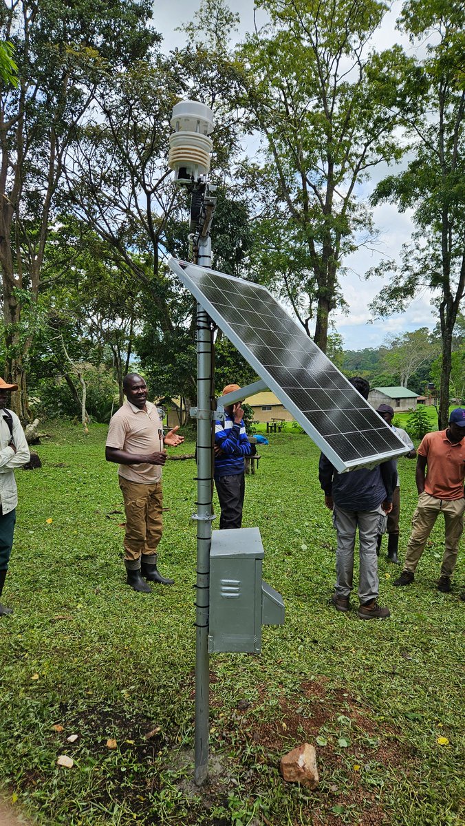 Simplifi Networks (@simplifinetwork) on Twitter photo Ever wondered how farms monitor crops from miles away or how cities track waste levels without sending anyone to check? 
The secret is LoRaWAN, a low-power wireless communication protocol designed to send small data packets over very long distances.
#SimplifiNetworks #LoRaWAN Ever wondered how farms monitor crops from miles away or how cities track waste levels without sending anyone to check? 
The secret is LoRaWAN, a low-power wireless communication protocol designed to send small data packets over very long distances.
#SimplifiNetworks #LoRaWAN