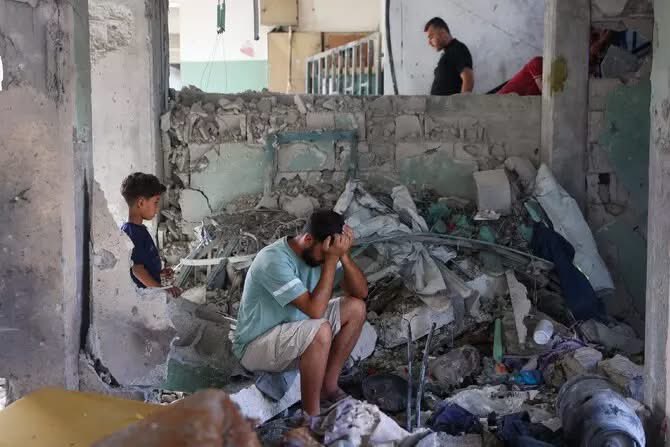 gerryacri's tweet photo. Dinanzi a tanti orrori e pulizie etniche doveva essere imperativo dire: basta guerre, basta violenze, basta schiavitù, basta tratta delle persone, basta, basta e mai più, eppure assistiamo oggi ad un ritorno di sentimenti che pensavamo superati e archiviati. https://t.co/CkGoQSRtsy