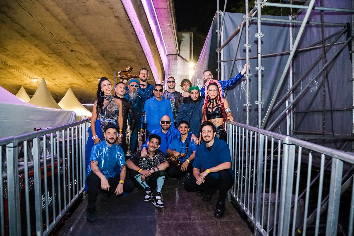 Tremendo show de La Delio Valdez na Virada Cultural! A cumbia argentina tomou conta da madrugada no Palco Anhangabaú!

📸 Registros de Noelia Nájera