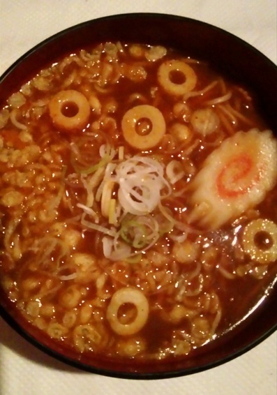 きっこ (@kikko_no_blog) on Twitter photo ちょっとビジュアル的にはアレだけど、市販のレトルトカレーの一番安いやつと麺つゆを半々で混ぜたとこに茹でたおそばを投入して、ひと煮立ちさせたら丼に盛ってチクワの輪切りと天カスをドバッと散らした「たぬきカレーそば」、最高に美味しいよん♪ ちょっとビジュアル的にはアレだけど、市販のレトルトカレーの一番安いやつと麺つゆを半々で混ぜたとこに茹でたおそばを投入して、ひと煮立ちさせたら丼に盛ってチクワの輪切りと天カスをドバッと散らした「たぬきカレーそば」、最高に美味しいよん♪