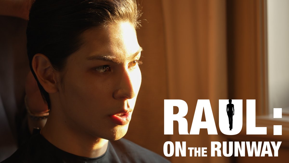 oricon's tweet photo. ラウール、初の単独ドキュメンタリー
『RAUL：ON THE RUNWAY』
アマプラ配信決定❗️

Snow Manの存在を知ってもらいたい…
グループを強くしたい…

落選続きのオーディション
ミラノ、パリコレ挑戦の1年半に密着📹️

🤍コメント到着
「“軌跡”を共有したいです！」
https://t.co/rYH2YvxZLZ

#ラウール https://t.co/DBTrXDfKtt