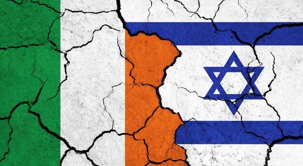 BREAKING: IRELAND TO IMPOSE SANCTIONS ON ISRAEL BECOMING THE FIRST EUROPEAN COUNTRY TO DO SO! 

Ireland's Ministry of Foreign Affairs:

"The legislation will ban trade with Israeli companies is a response to Israeli crimes in Gaza. 

There is starvation of children and the use of