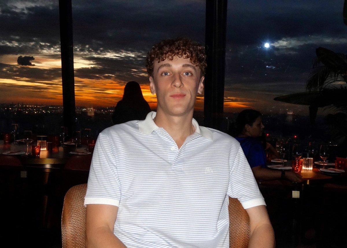 got my singapore photos off my digi cam today!