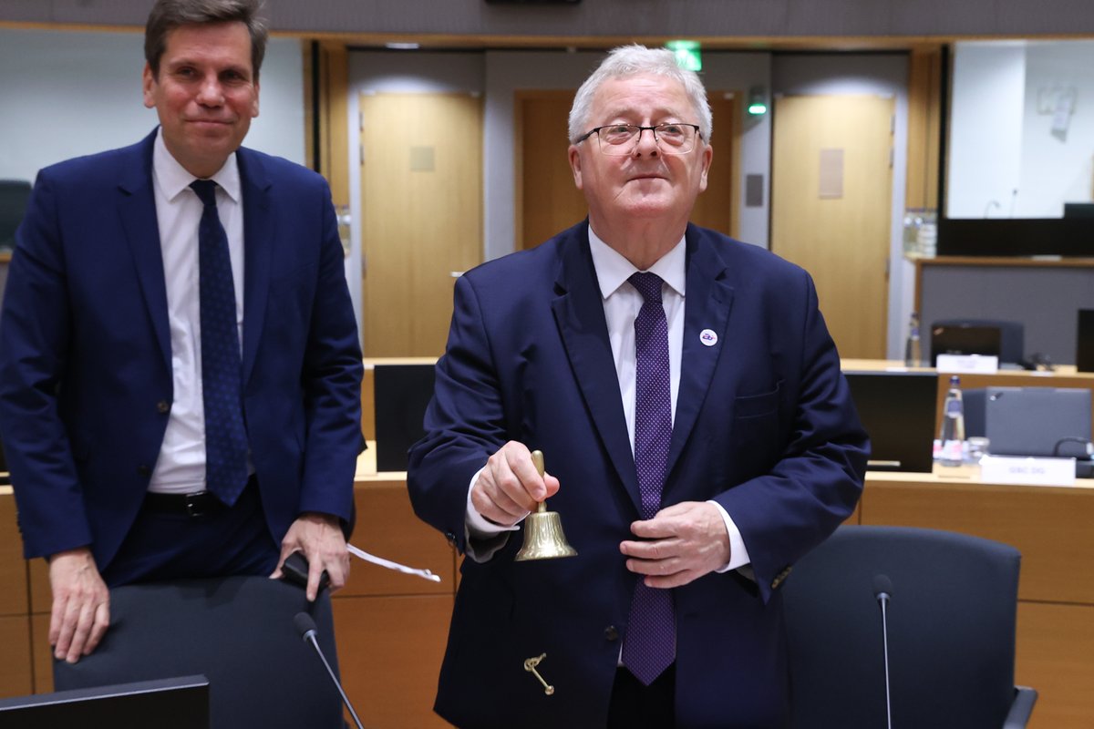 EU Council Press (@eucouncilpress) on Twitter photo #AGRIFISH ministers still have a lot on their plates this morning:
🌱 Simplification of #agri policies
🌲 Results of a meeting on #forests
🌳 Deforestation #EUDR
🎣 Ban on lead in fishing & ammunition
Watch the discussions LIVE 👇
europa.eu/!BhhbHX
<a href="/POLAND25EU/">Polish presidency of the Council of the EU</a> #AGRIFISH ministers still have a lot on their plates this morning:
🌱 Simplification of #agri policies
🌲 Results of a meeting on #forests
🌳 Deforestation #EUDR
🎣 Ban on lead in fishing & ammunition
Watch the discussions LIVE 👇
europa.eu/!BhhbHX
<a href="/POLAND25EU/">Polish presidency of the Council of the EU</a>