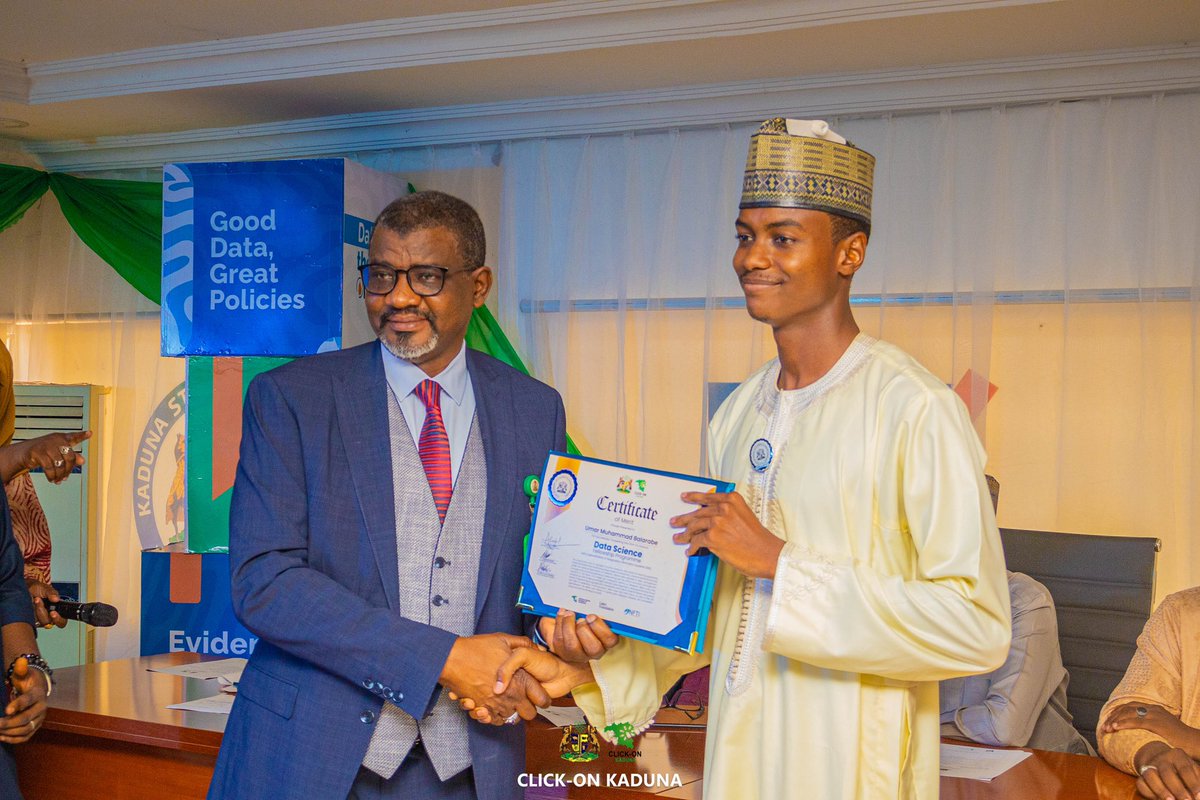 Natview Foundation for Technology Innovation (@nftiafrica) on Twitter photo DSFP Reaches New Milestone as 40 Fellows Graduate from Fourth Cohort.
Read More: 
natviewfoundation.org/news-center/ds… DSFP Reaches New Milestone as 40 Fellows Graduate from Fourth Cohort.
Read More: 
natviewfoundation.org/news-center/ds…
