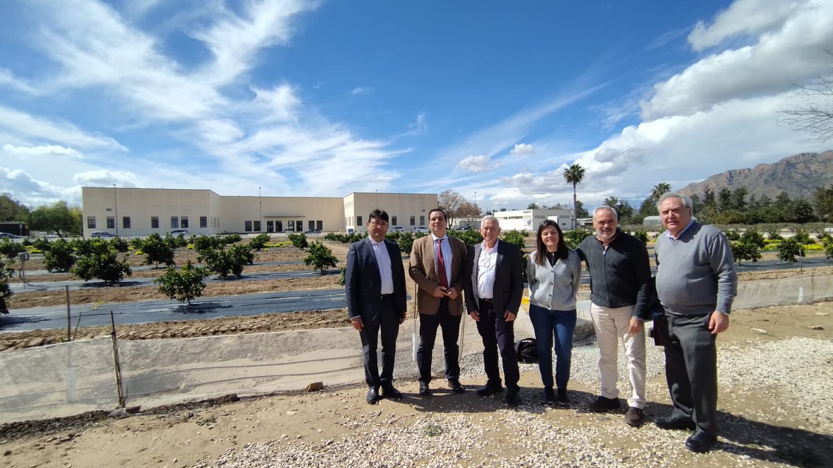 SIRIS (@agroalnextsiris) on Twitter photo ¡Seguimos con la difusión del Proyecto SIRIS! Le mostramos nuestra parcela experimental al diputado nacional y portavoz en la Comisión de Agricultura y Alimentación del Congreso de los Diputados, D. Pedro Gallardo Barrena.
<a href="/CienciaGob/">Ministerio de Ciencia, Innovación y Universidades</a> <a href="/agroalnext_GVA/">AGROALNEXT_GVA PPCC Agroalimentación</a> <a href="/generalitat/">Generalitat</a> <a href="/UniversidadMH/">UMH</a> ¡Seguimos con la difusión del Proyecto SIRIS! Le mostramos nuestra parcela experimental al diputado nacional y portavoz en la Comisión de Agricultura y Alimentación del Congreso de los Diputados, D. Pedro Gallardo Barrena.
<a href="/CienciaGob/">Ministerio de Ciencia, Innovación y Universidades</a> <a href="/agroalnext_GVA/">AGROALNEXT_GVA PPCC Agroalimentación</a> <a href="/generalitat/">Generalitat</a> <a href="/UniversidadMH/">UMH</a>