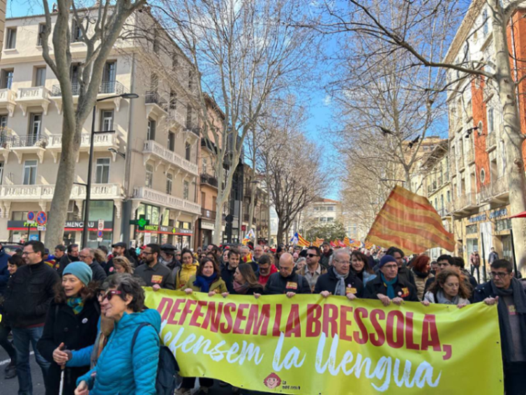 ⬛️⬜️✍️ L’Assemblea ha recaptat i enviarà a La Bressola més de vint-i-sis mil euros

🔗assemblea.cat/lassemblea-ha-…