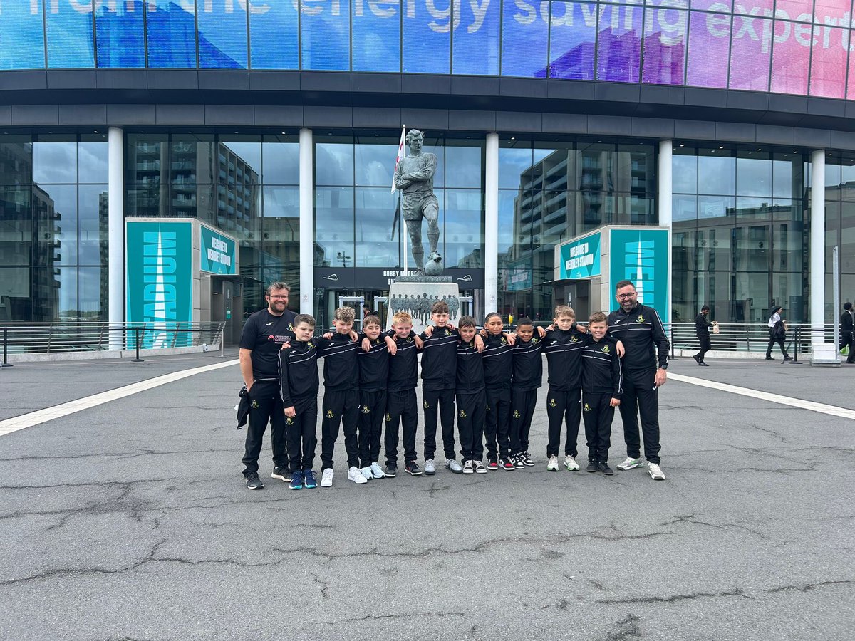 Cheltenham Town Community Trust (@ctfccommunity) on Twitter photo π Our team from <a href="/LonglevensJS/">Longlevens Junior School</a> have arrived at Wembley Stadium for the #UtilitaKidsCupfinal β representing <a href="/CTFCofficial/">Cheltenham Town</a> with pride!
Good luck team! β½οΈ
#CTFC #CTCT | <a href="/UtilitaFootball/">Utilita Football</a> <a href="/EFL_Community/">EFL in the Community</a> <a href="/EFL/">EFL</a> π Our team from <a href="/LonglevensJS/">Longlevens Junior School</a> have arrived at Wembley Stadium for the #UtilitaKidsCupfinal β representing <a href="/CTFCofficial/">Cheltenham Town</a> with pride!
Good luck team! β½οΈ
#CTFC #CTCT | <a href="/UtilitaFootball/">Utilita Football</a> <a href="/EFL_Community/">EFL in the Community</a> <a href="/EFL/">EFL</a>