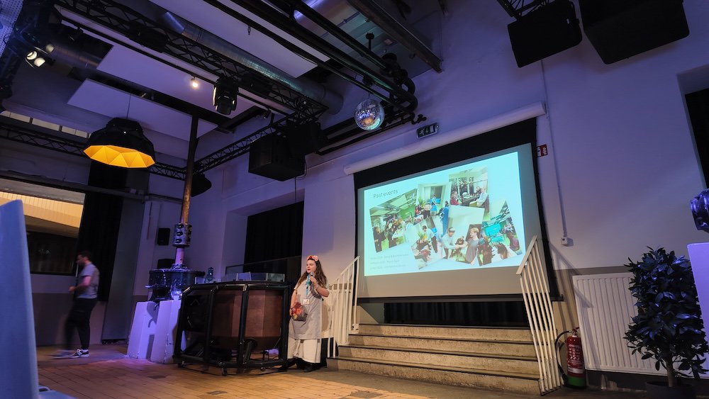 __NERF's tweet image. 📸 Scenes from NERF Retreat 2025!
A full day of science, posters, art, and community—capped with dancing 🎉
Big thanks to the @BoninLab for putting it all together. Here's a glimpse 👇