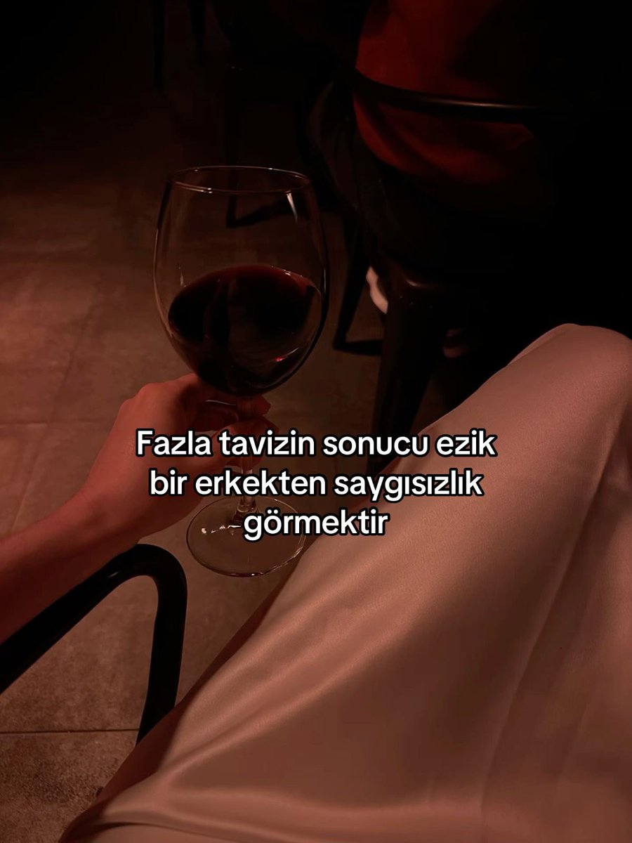 Kübra (@_benisenyordun) on Twitter photo 