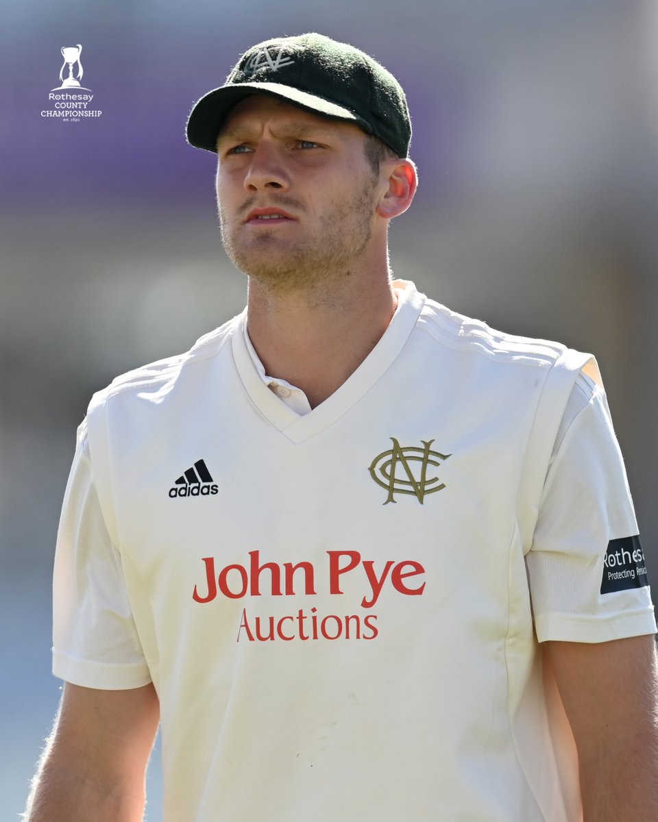 Dillon Pennington will resume with ball in hand

His Nottinghamshire side require five wickets to beat Yorkshire and remain top of Division One

Watch it live here: ecb.co.uk/county-champio…