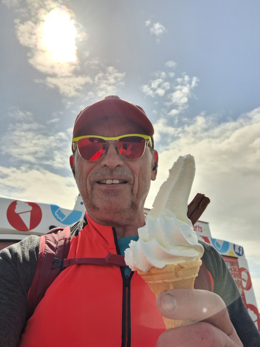 RichardRawcliff's tweet image. Well I completed my 100,000 step challenge and then some😀. As many of you may know yesterday would have been our son Joe's 32nd birthday had we not lost him to a brain tumour 5 years ago. To celebrate his birthday I decided to attempt a 24 hour walk with the aim of doing 100,000…